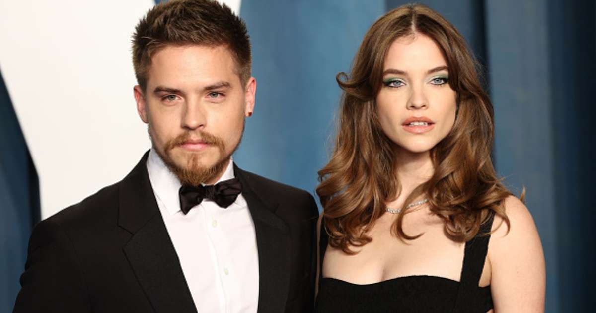 Dylan Sprouse e Barbara Palvin confirmam noivado "Muito feliz"