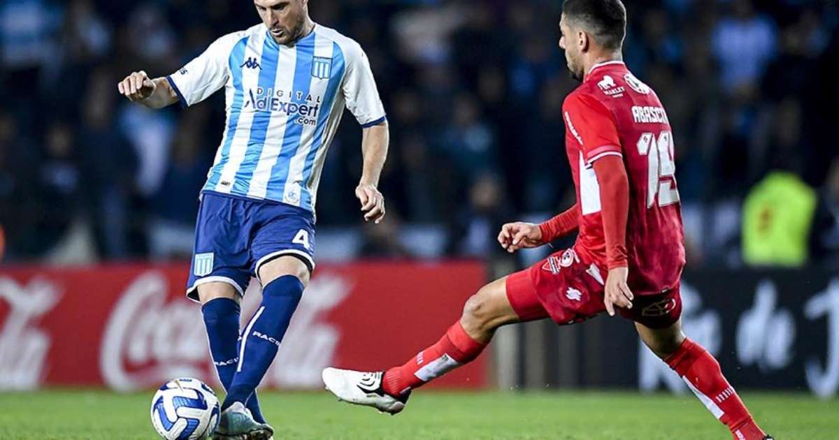 Atlético Nacional vence Racing e se aproxima de vaga na Libertadores