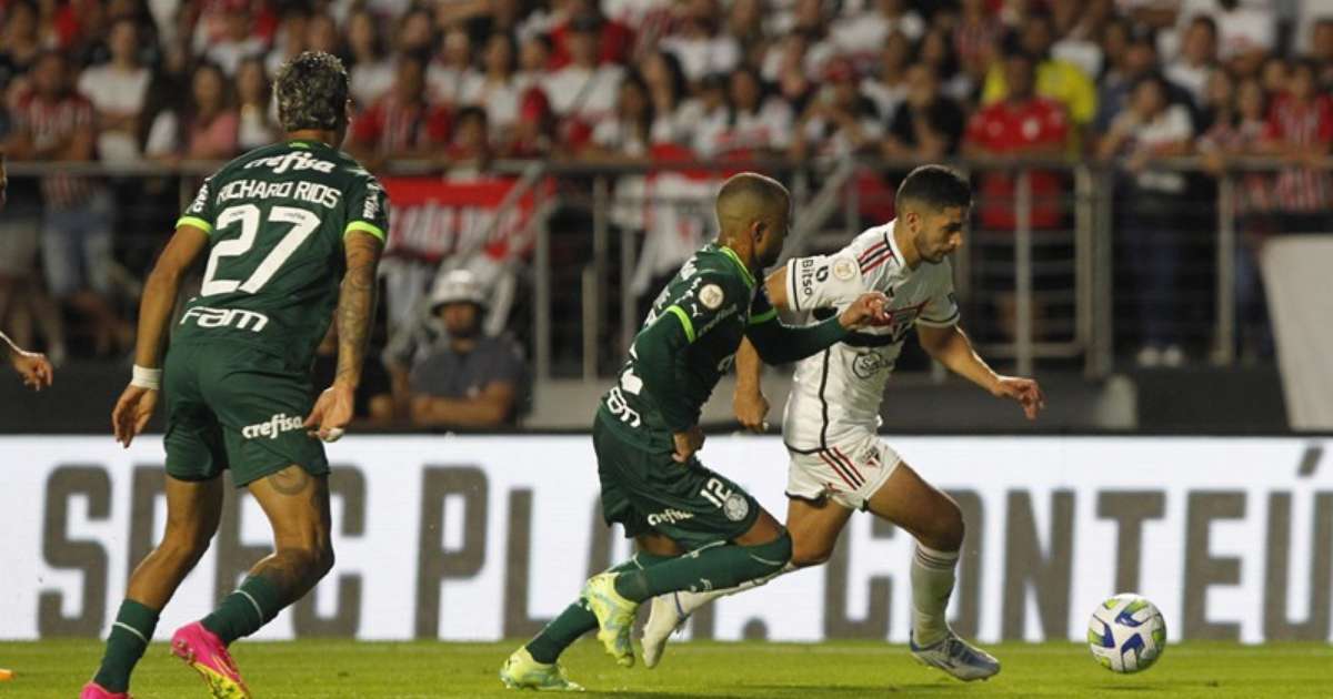 São Paulo recebe o Palmeiras, no Morumbi, pelo jogo de ida das quartas ...