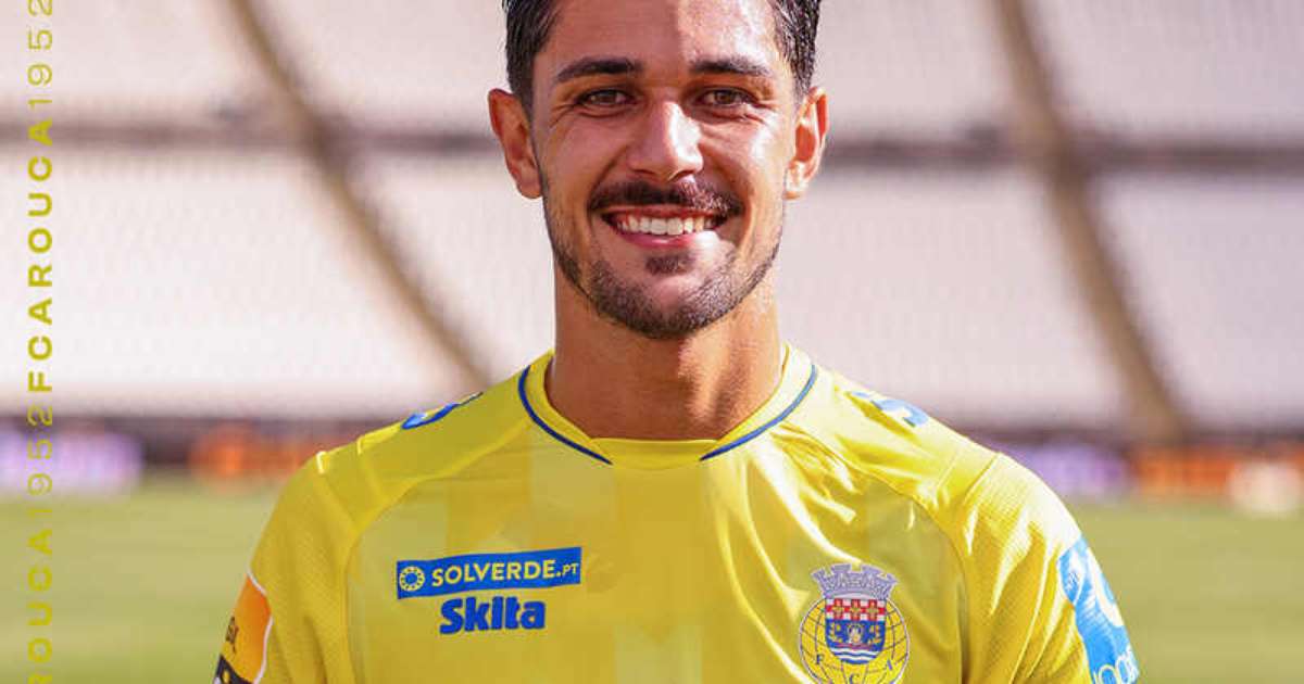 
Cruzeiro faz proposta por zagueiro do Arouca, de Portugal
