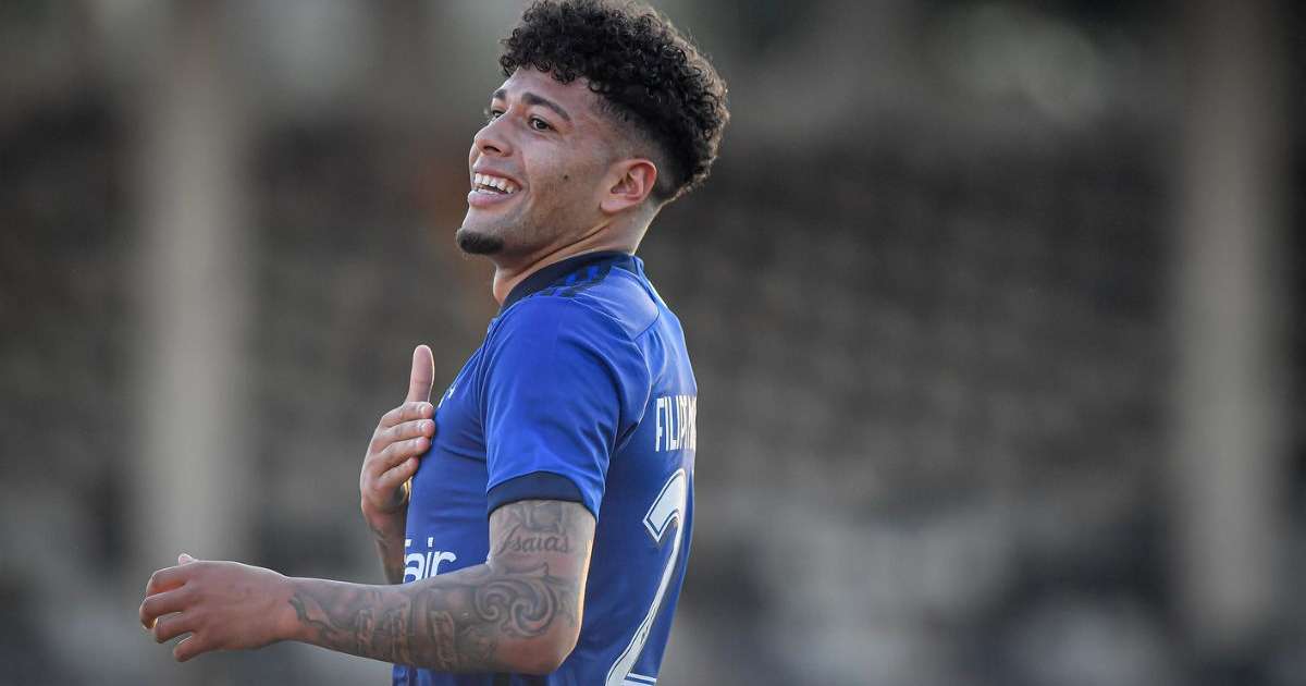 
Filipe Machado se impõe como segundo maior participante em gols do Cruzeiro
