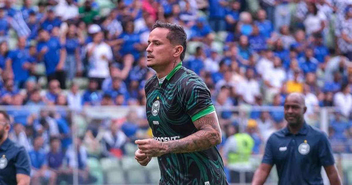 
Edu comenta reencontro com Cruzeiro e motivo por não voltar
