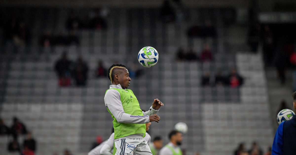 
Pepa tem impasse para resolver com a lateral direita do Cruzeiro
