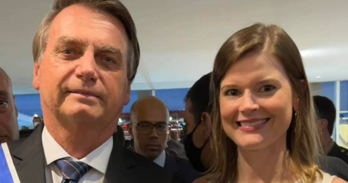 Bolsonaro pede a Tarcísio cargo nos EUA para mãe de neta, diz jornal