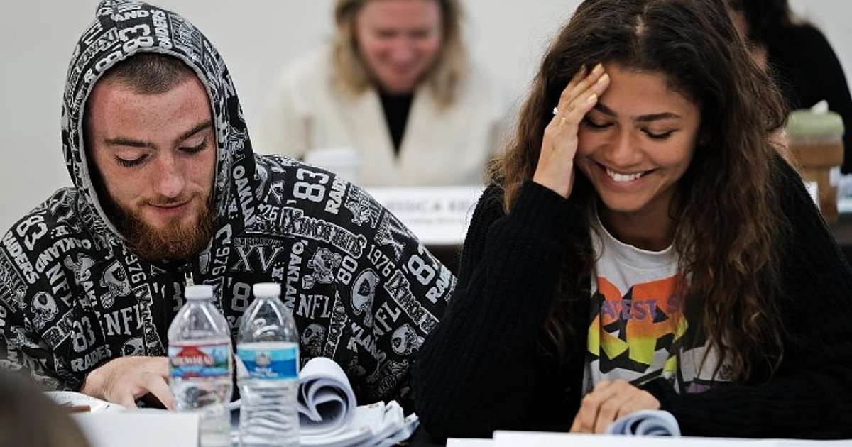Homenagem de Zendaya para ator de 'Euphoria' que faleceu comove fãs