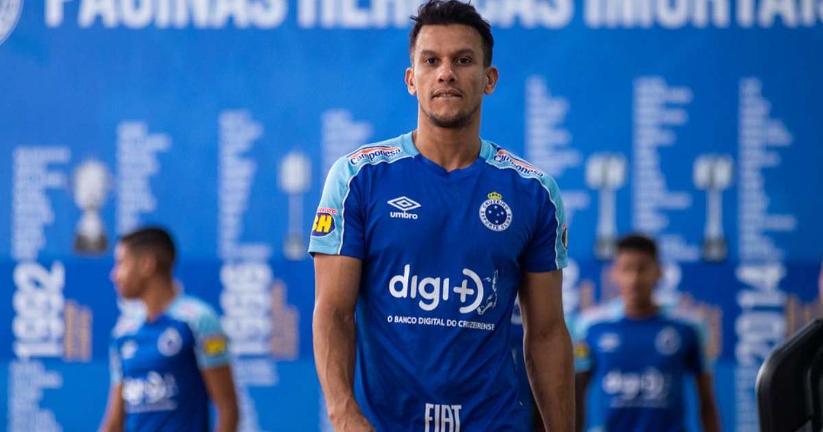 
Henrique e Cruzeiro fecham acordo para rescisão definitiva de contrato
