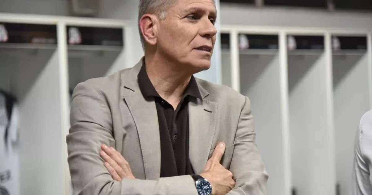 
Autuori chega para assumir trabalho no Cruzeiro: motivo de honra
