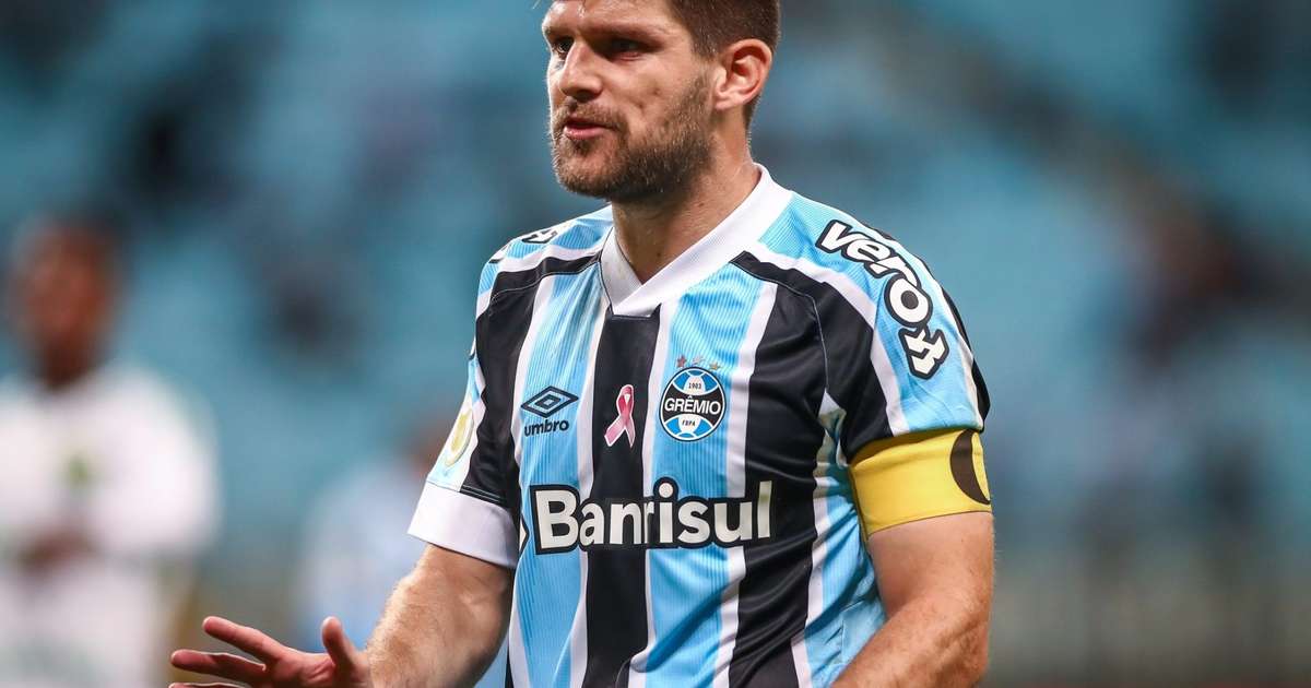 
Grêmio e Kannemann chegam em acordo para renovação por mais duas temporadas
