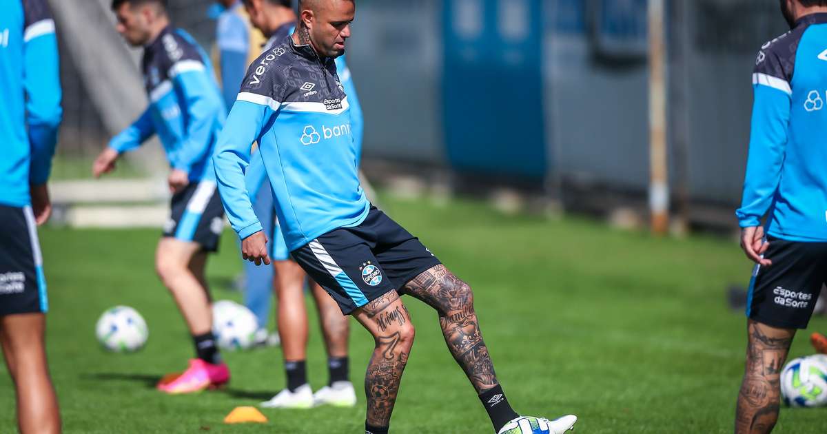 Grêmio tem lista de relacionados repleta de novidades; veja provável escalação
