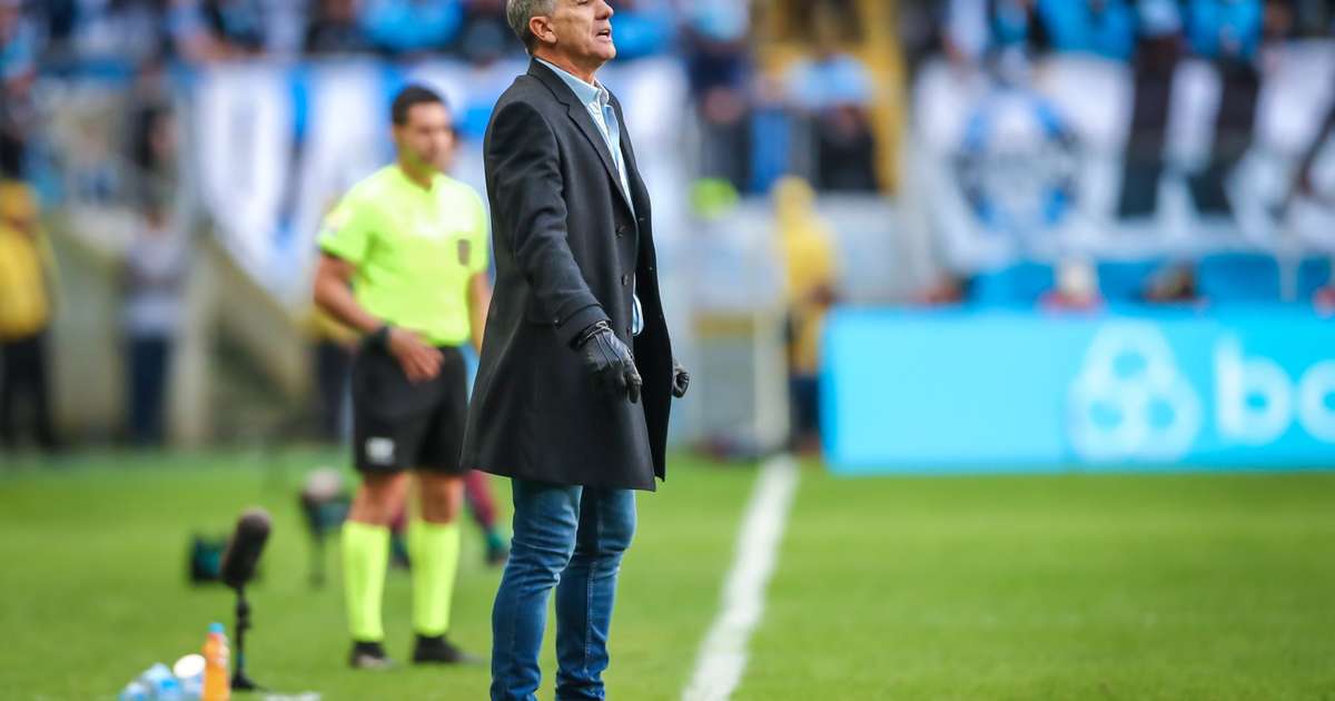 
Renato elogia elenco do Grêmio após vitória sobre o Fluminense: Nós lutamos muito
