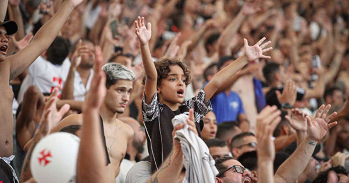 Com Fla no Maracanã, 'Vasco mandará todos os jogos em São Januário', diz  Campello - Jornal O Globo