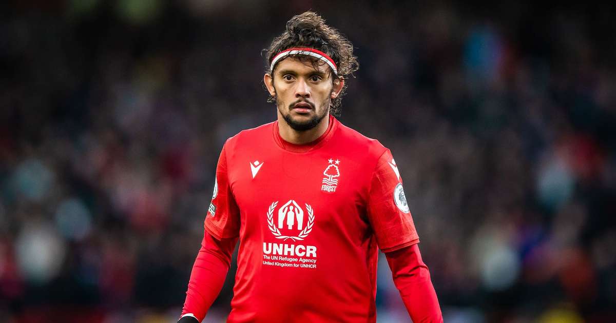 
Ex-Palmeiras, Scarpa está fora dos planos do Nottingham Forest para a temporada

