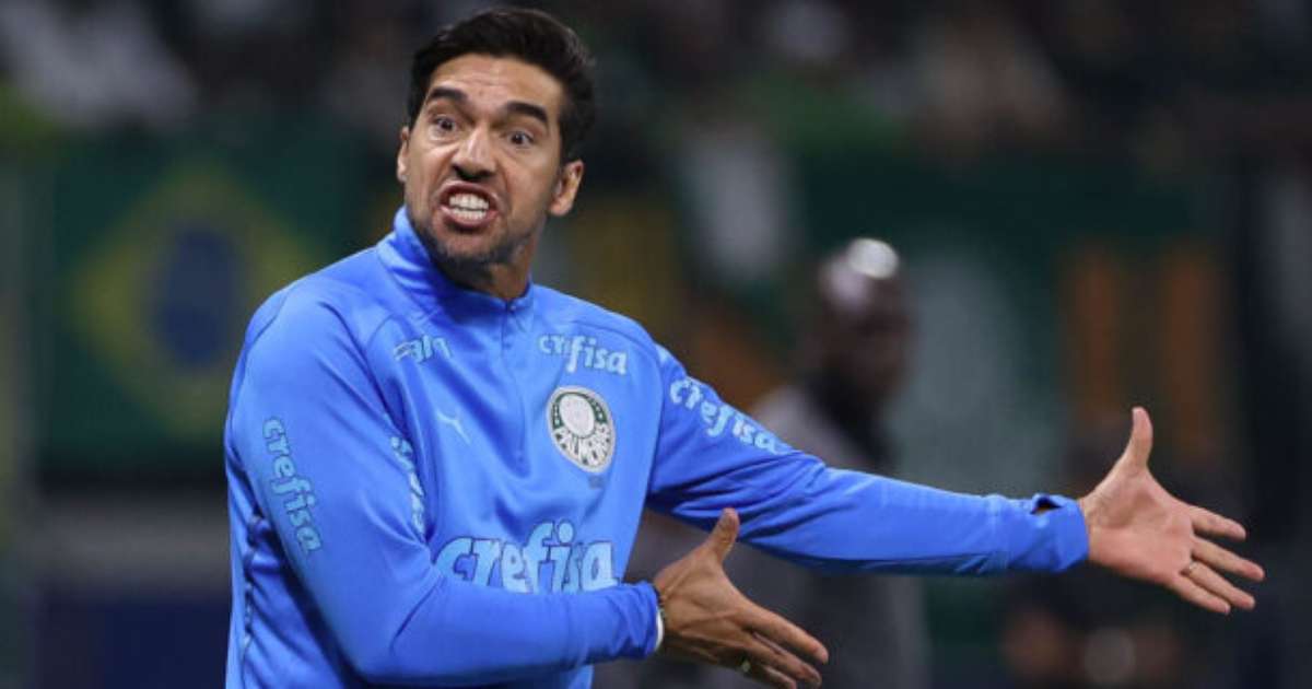 
Abel revela lesão de jogador do Palmeiras e explica rodízio no time
