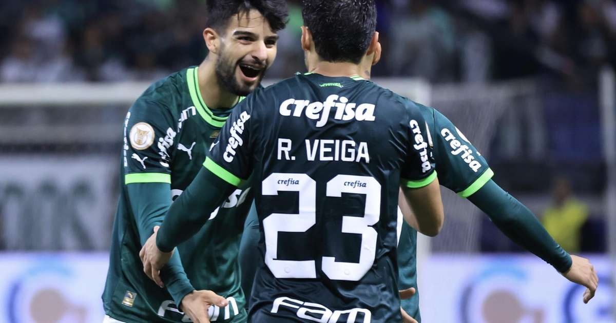 
Palmeiras marca no último minuto e vence o Cruzeiro para voltar à vice-liderança do Brasileirão
