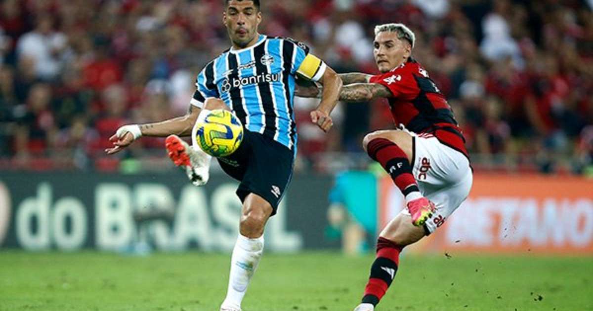 
Flamengo informa lesão ligamentar no joelho direito de Varela
