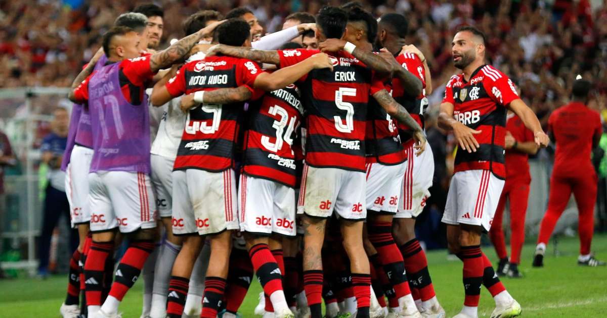 
Torcida do Flamengo dá show no Maracanã contra o Grêmio apesar da bronca pela eliminação na Libertadores
