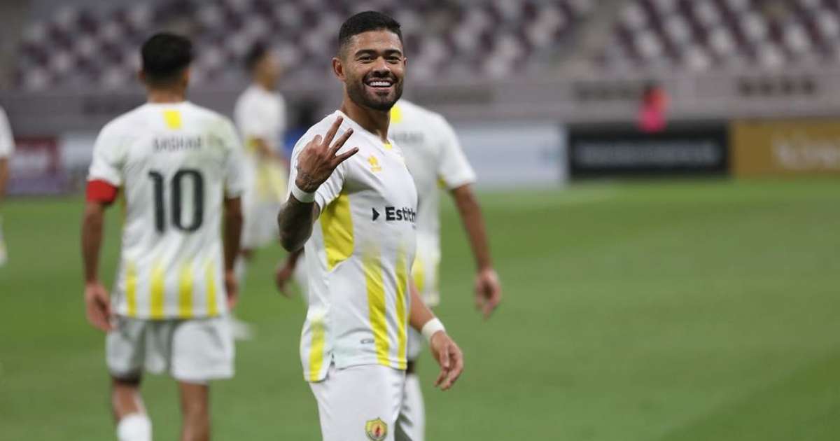 
Emprestado, Tabata marca três vezes na estreia e supera número de gols pelo Palmeiras
