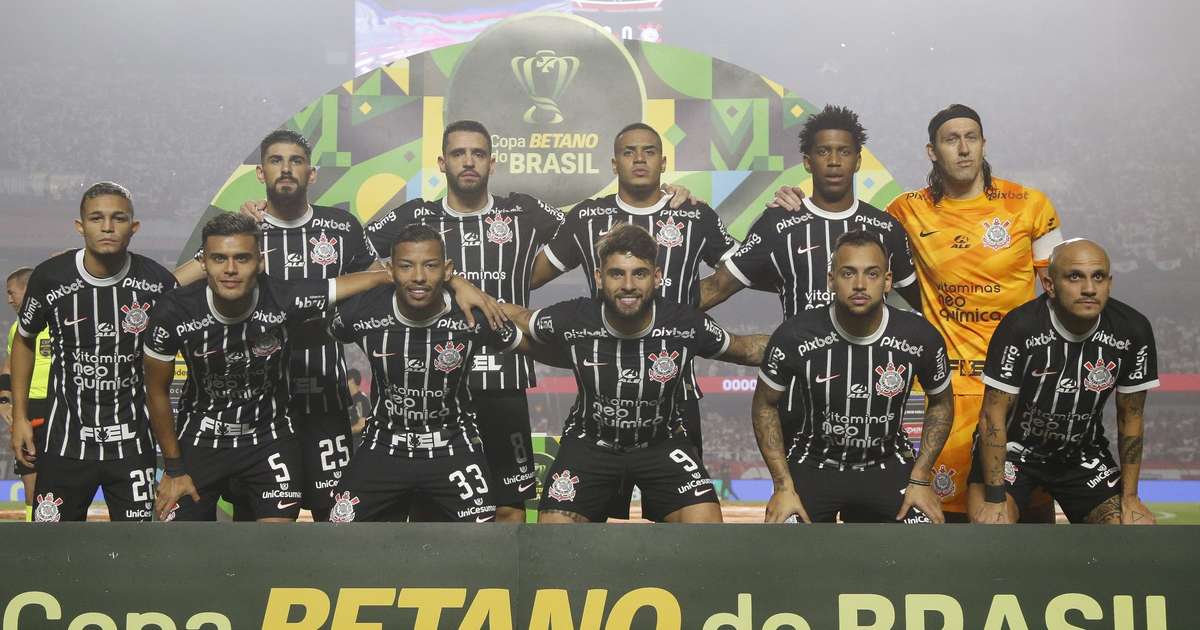 
Atuações ENM: Corinthians inicia mal, demora a entrar na partida e da adeus a Copa do Brasil; veja notas
