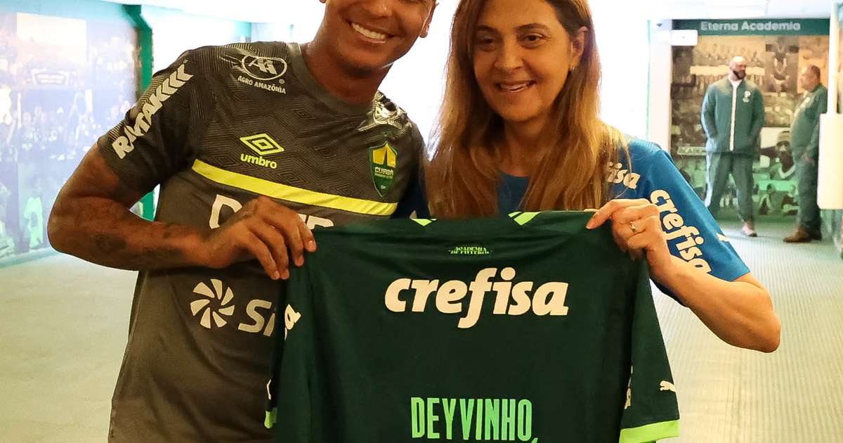 
No terceiro confronto, Deyverson mira primeira lei do ex contra o Palmeiras
