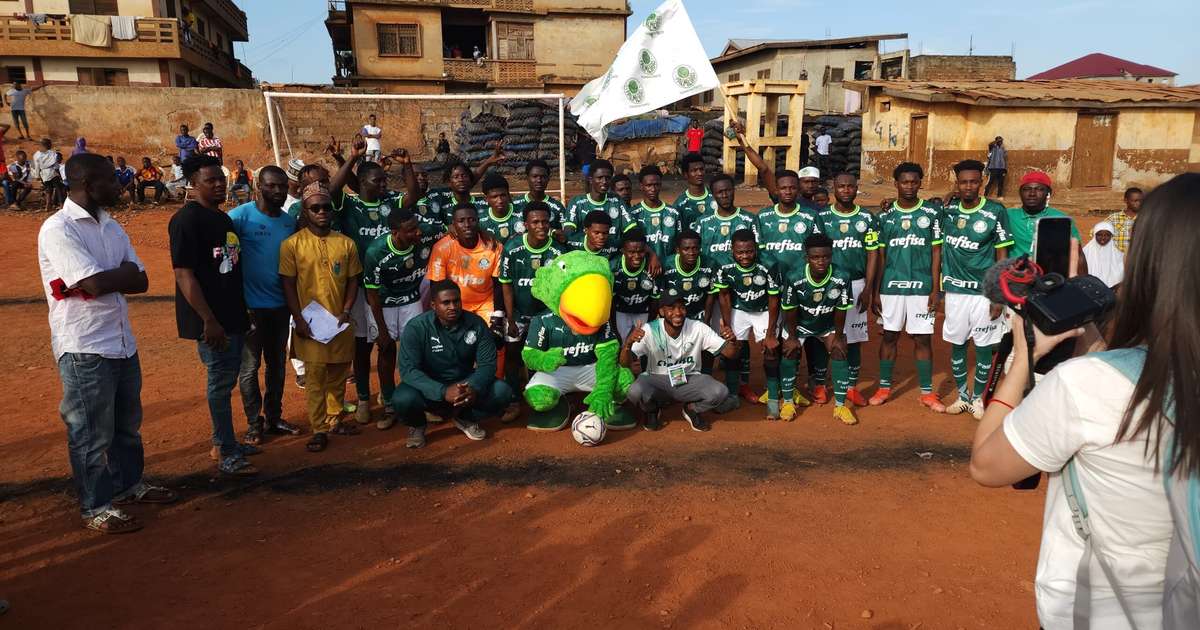 
Da Pompéia para Kumasi, Palmeiras lança documentário emocionante sobre torcida do Verdão em Gana
