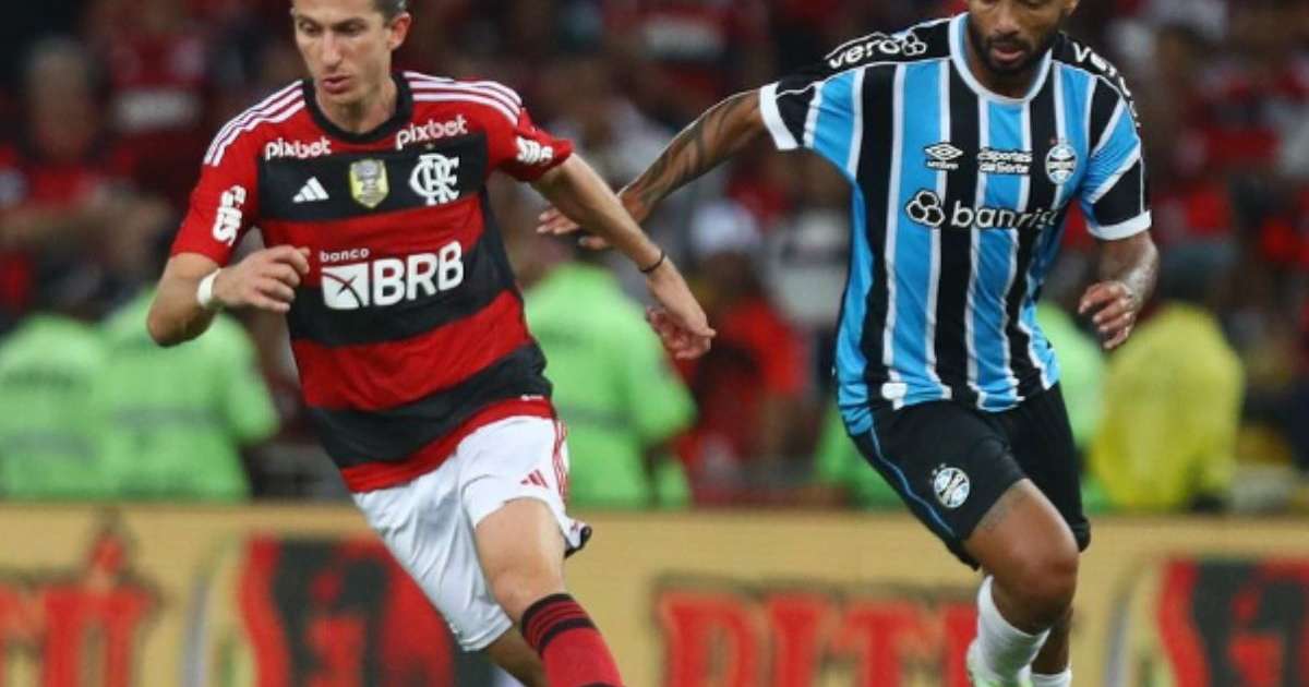 
Filipe Luís prega união por melhora no Flamengo: Temos que retomar nossa força
