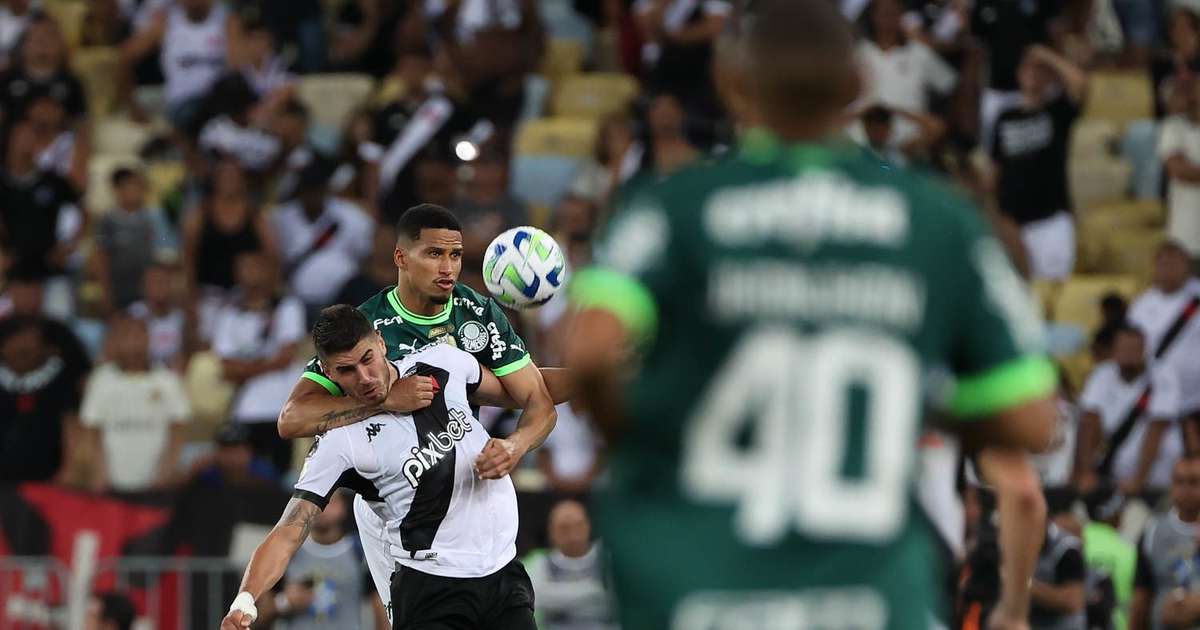
Jhon Jhon e Zé Rafael levam terceiro amarelo e desfalcam Palmeiras contra o Vasco
