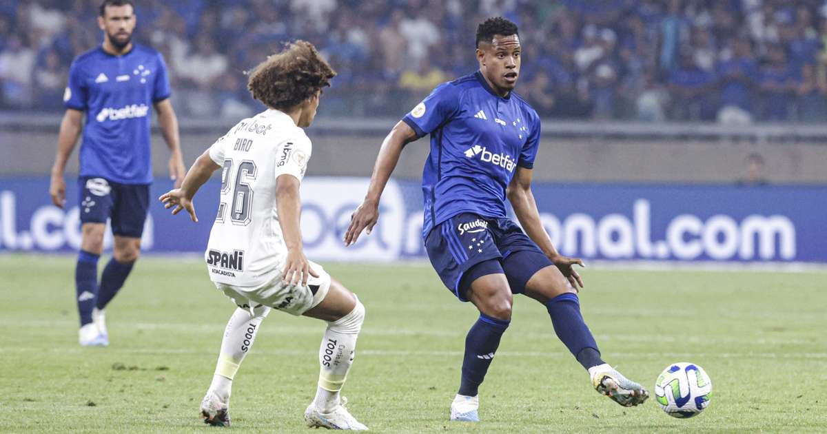 
Corinthians marca no último lance e empata contra o Cruzeiro no Mineirão
