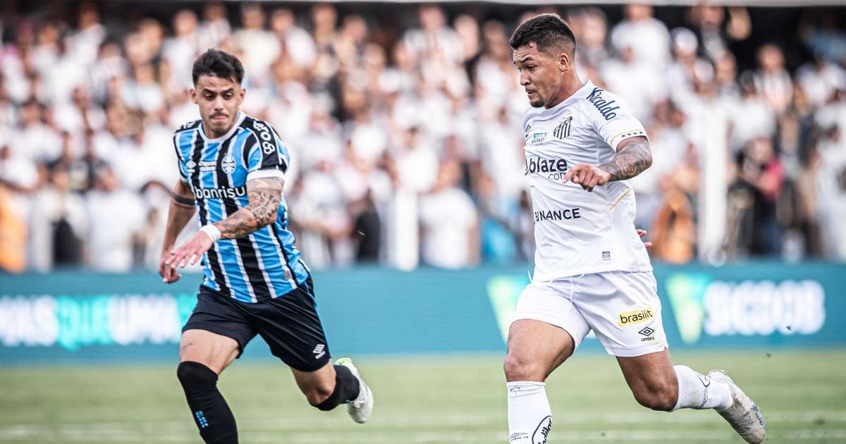 
Torcida apoia, Soteldo brilha, e Santos busca virada contra o Grêmio pelo Brasileirão
