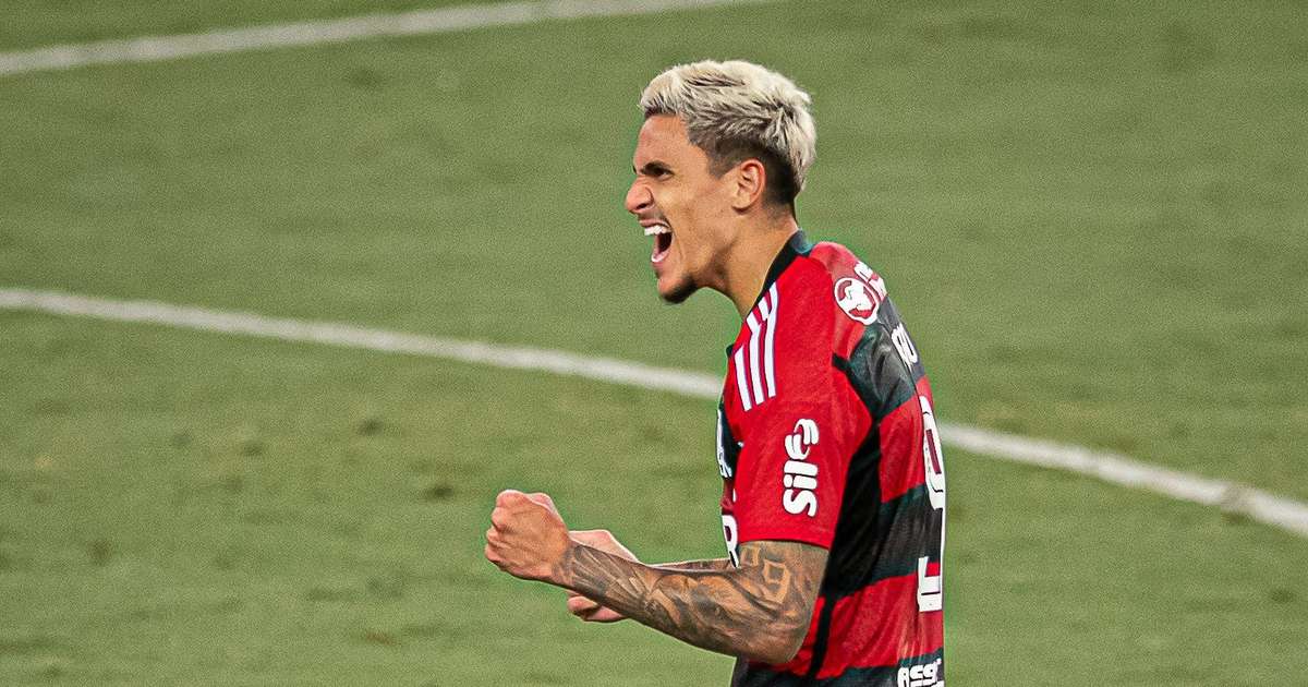 
Zenit convence staff de Pedro e acena com proposta milionária ao Flamengo
