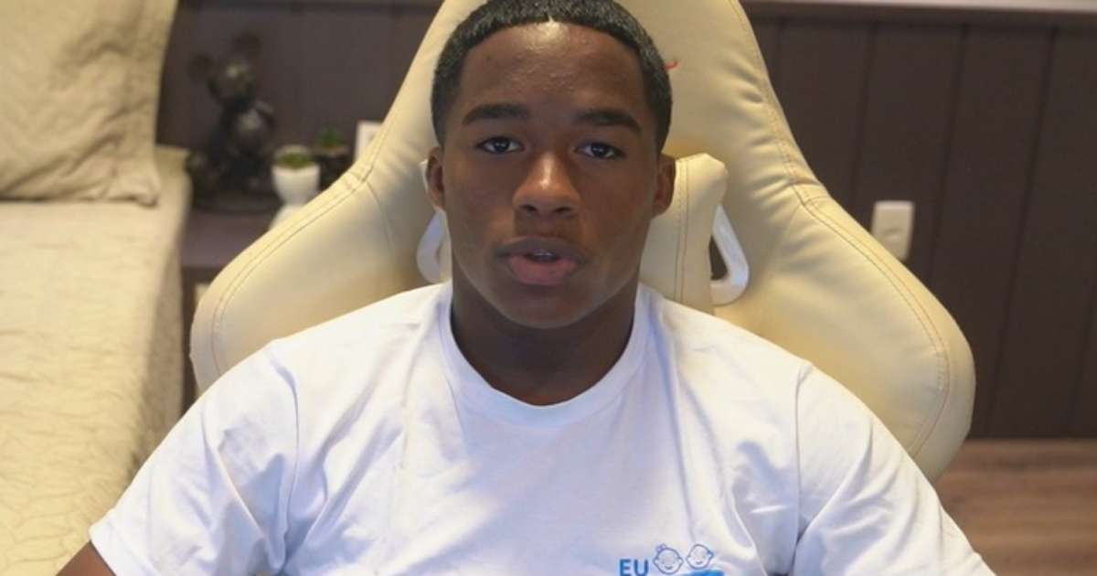 
Endrick participa de campanha do GRAAC em alerta ao câncer infantojuvenil
