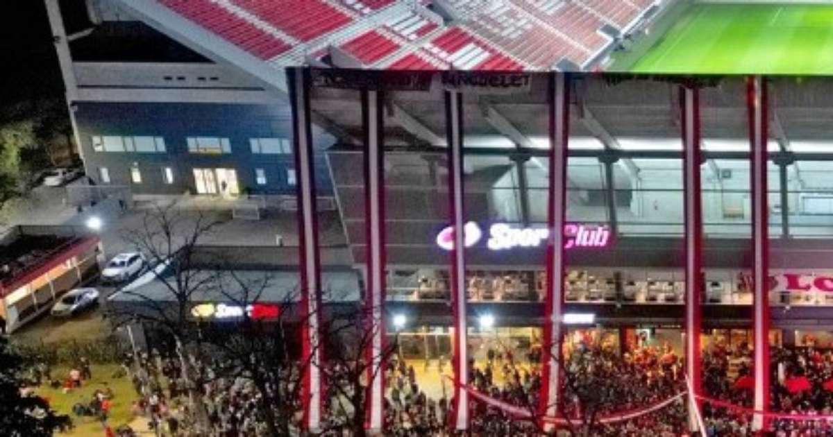 
Estudiantes pede que torcida não cometa racismo em jogo contra o Corinthians
