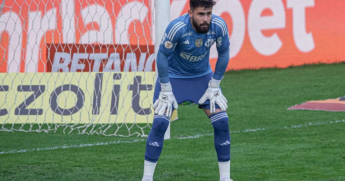 
Matheus Cunha crê em reação do Flamengo no Brasileirão: Não podemos desacreditar
