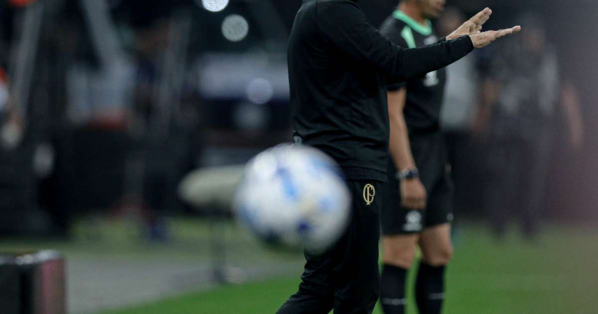 
Técnico do Corinthians explica ausência de Wesley contra Estudiantes e projeta mudanças diante do Goiás
