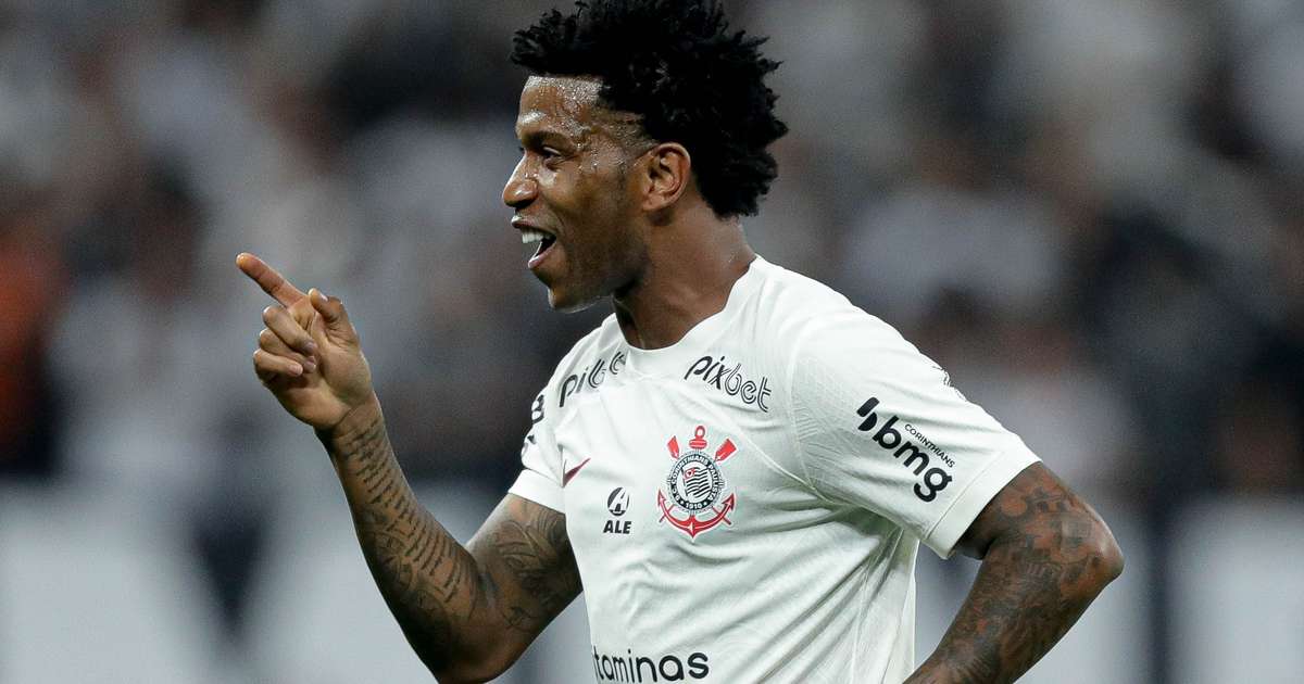 
Com gol contra Estudiantes, Gil entre para top-5 de zagueiros artilheiros da história do Corinthians
