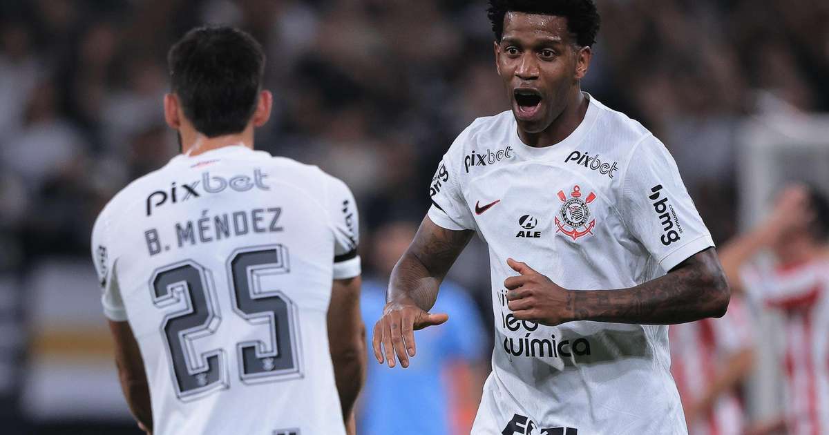 
Com gol de Gil, Corinthians vence Estudiantes e larga na frente nas quartas da Sul-Americana
