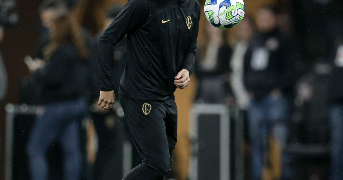 
Corinthians renova contrato com lateral após atleta romper ligamento do joelho
