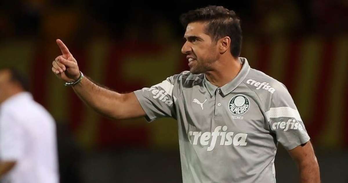 Abel Ferreira elogia manutenção do time-base do Palmeiras, mas diz: 