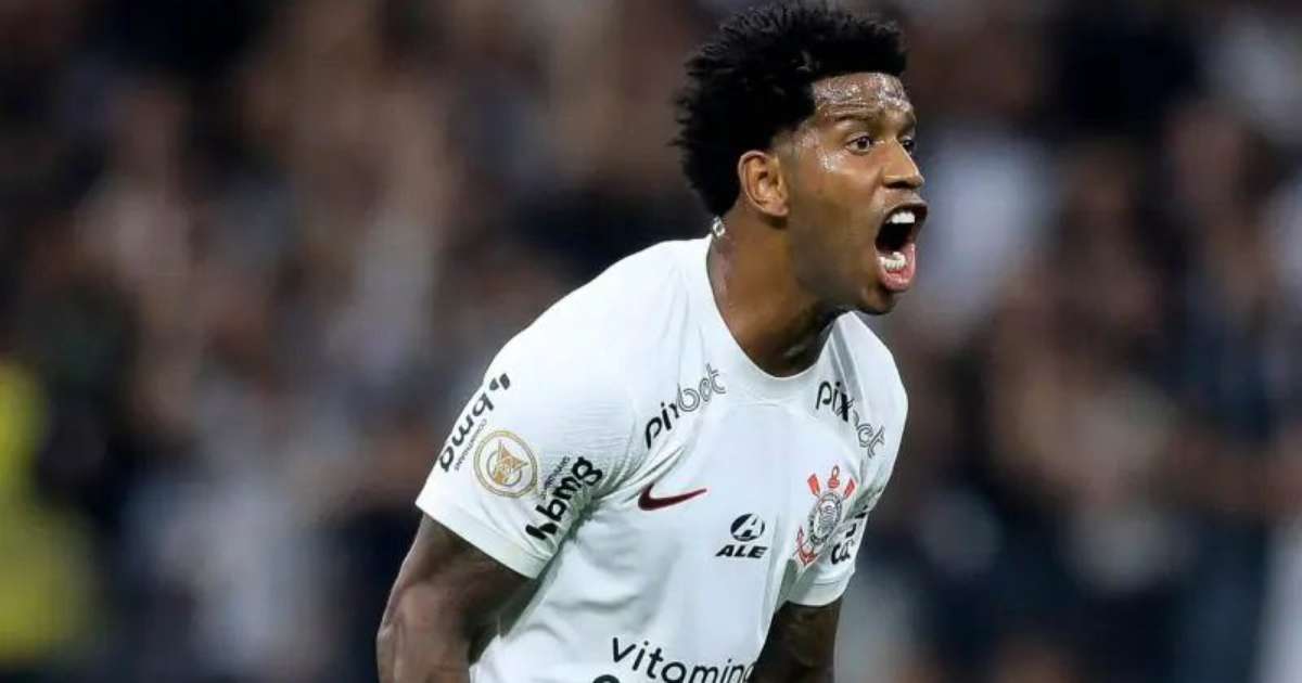 
Gil entra na lista dos cinco maiores zagueiros artilheiros do Corinthians
