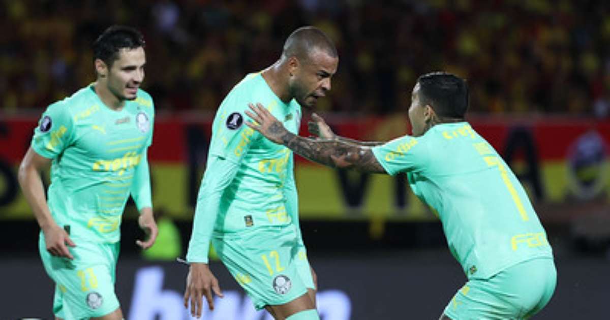 
Abel Ferreira elogia força mental do Palmeiras e explica plano tático em goleada
