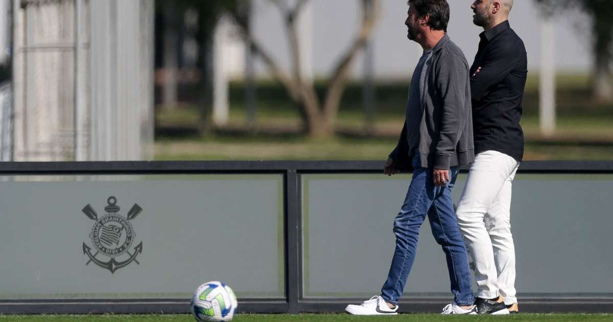 
Mais vendas? Veja postura do Corinthians na reta final da janela europeia
