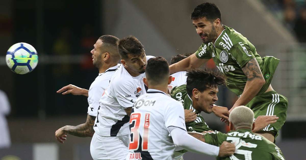 Luan e Gómez podem reeditar dupla diante de adversário que marcou estreia do paraguaio no Palmeiras