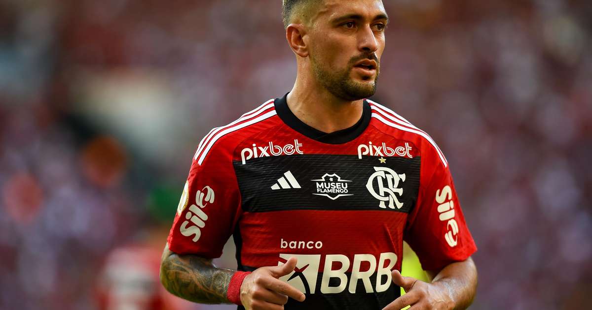 
Arrascaeta e Luiz Araújo sofrem mesma lesão, e preocupam para sequência decisiva do Flamengo
