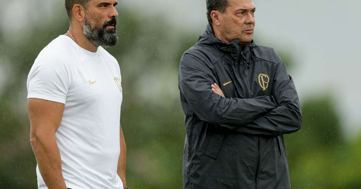 
Luxemburgo e Mazziotti divergem em relação a Renato Augusto, mas situação não preocupa Corinthians
