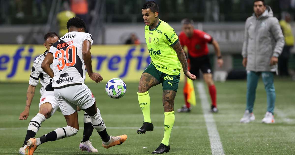 
Lesionado, Dudu encerra temporada com três gols e sete assistências pelo Palmeiras

