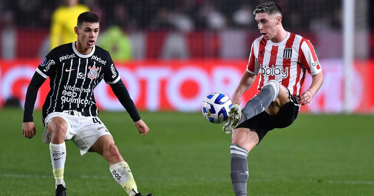 
Corinthians sofre, perde no tempo normal, mas Cássio e trave garantem classificação na Sul-Americana
