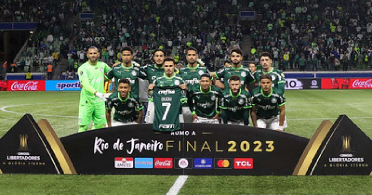 
Abel celebra mais uma semifinal no Palmeiras: 