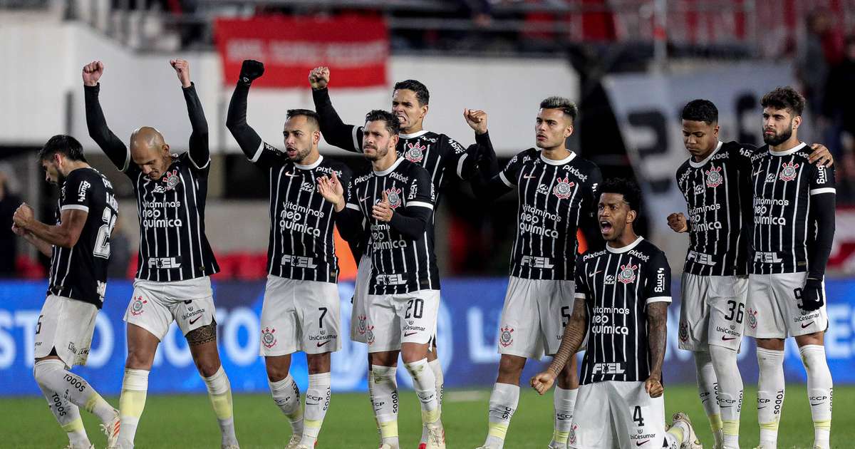 
Corinthians completa 113 anos em meio à crise financeira e com foco em título inédito da Sul-Americana
