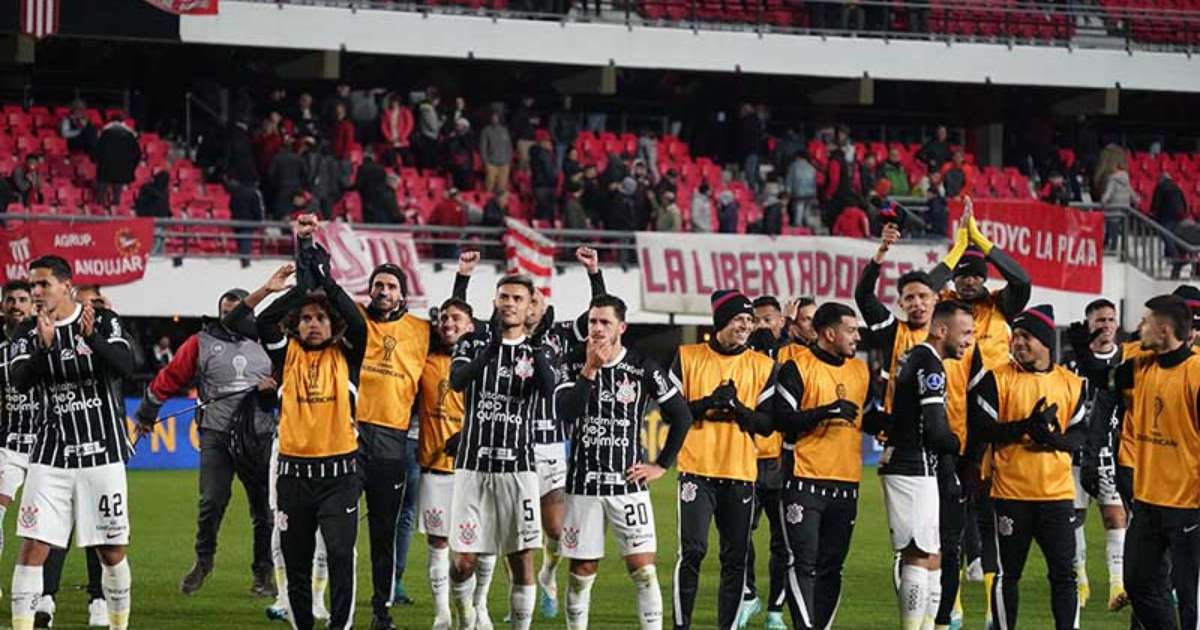 VÍDEO: Veja os melhores momentos de Estudiantes (2) 1 x 0 (3) Corinthians  pela CONMEBOL Sudamericana