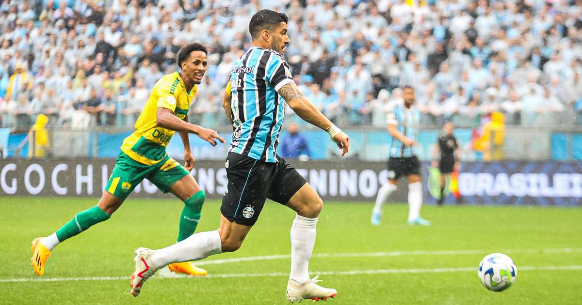
Com gol de Suárez, Grêmio vence o Cuiabá e assume a terceira colocação do Brasileiro
