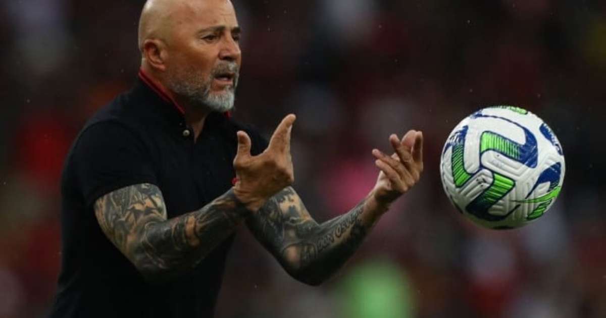 
Após vitória, Sampaoli dribla pressão no Flamengo: Estamos tentando recuperar o time
